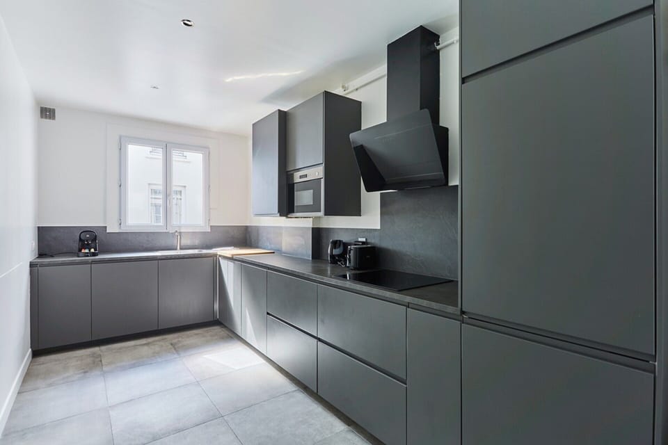 Apartment | Private kitchen | Fridge, dishwasher, toaster, cookware/dishes/utensils