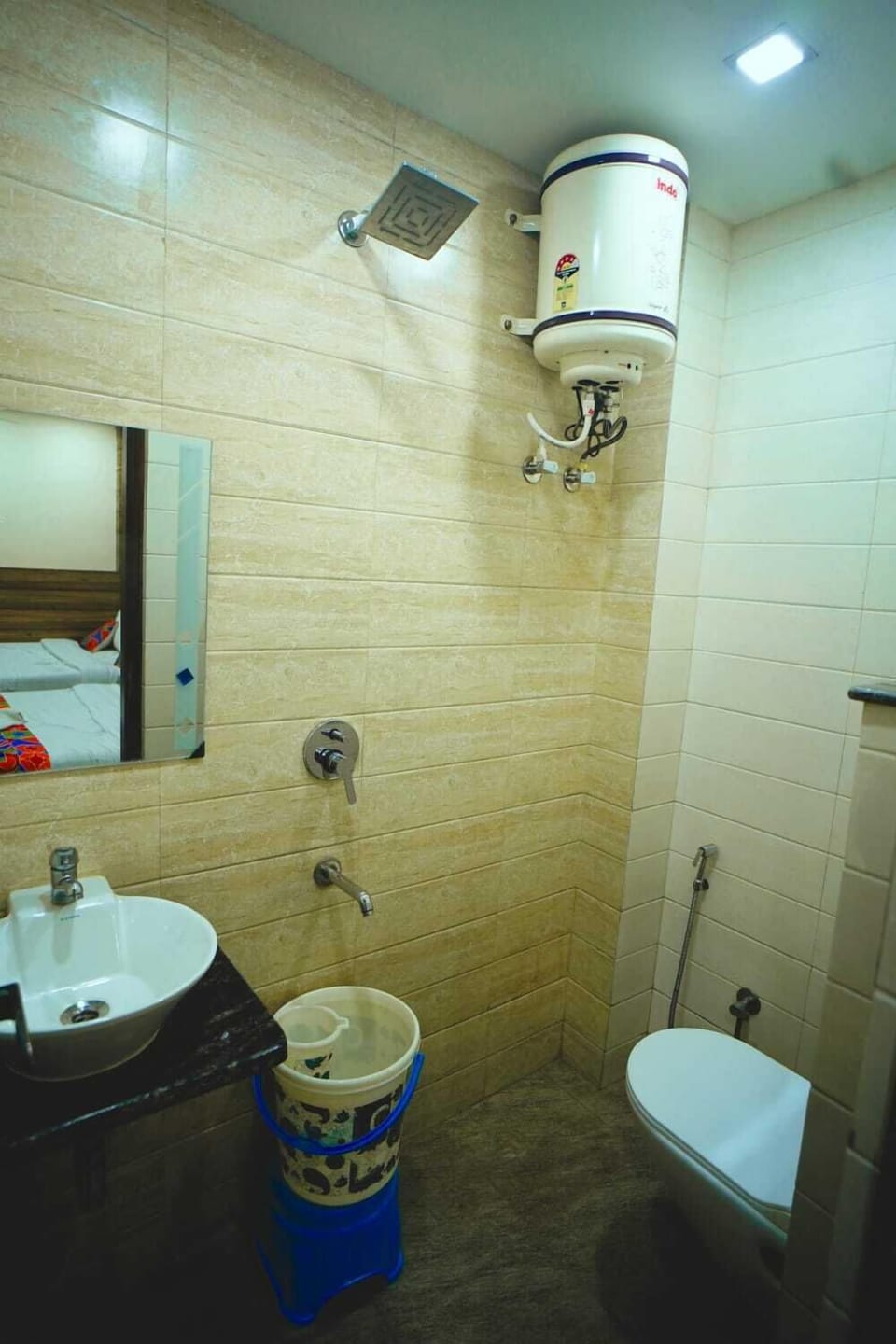 Family Quadruple Room | Bathroom | Slippers, towels, soap, toilet paper