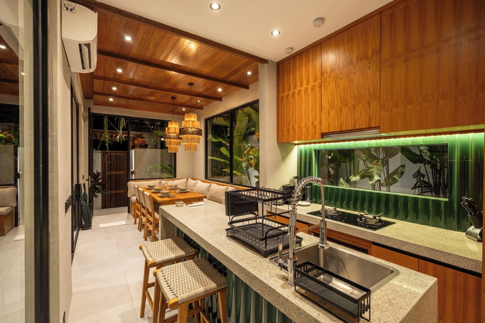 Villa, Balcony, Garden View | Private kitchen