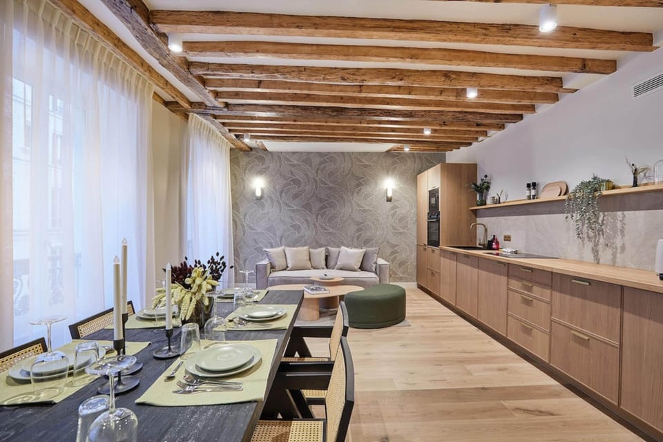 Apartment | Dining