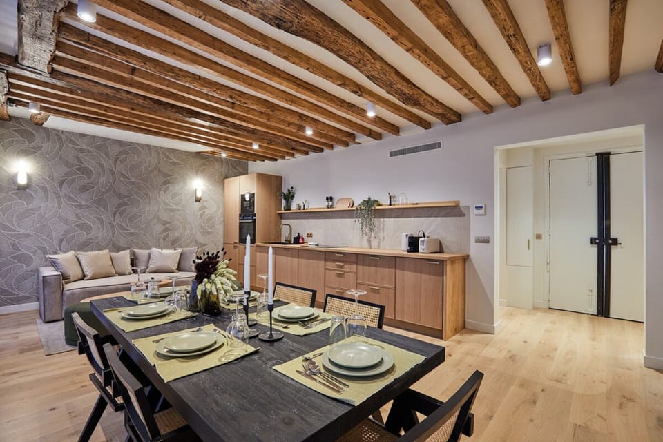 Apartment | Dining