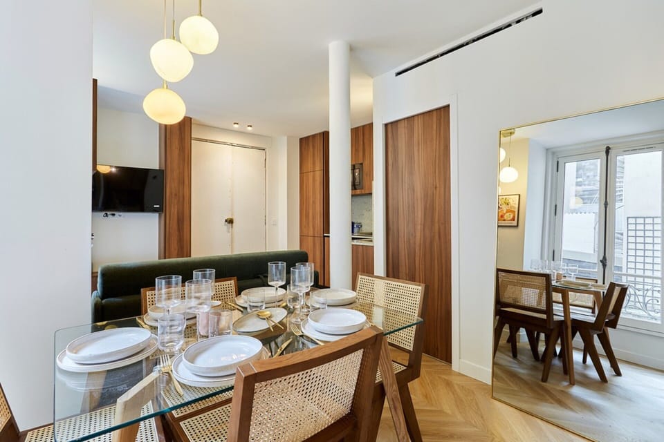 Apartment | Dining