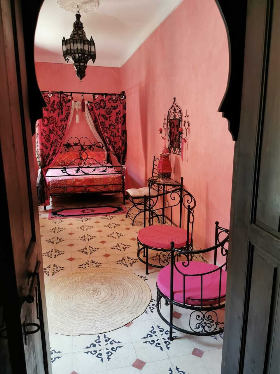Deluxe House, City View | 3 bedrooms, free WiFi