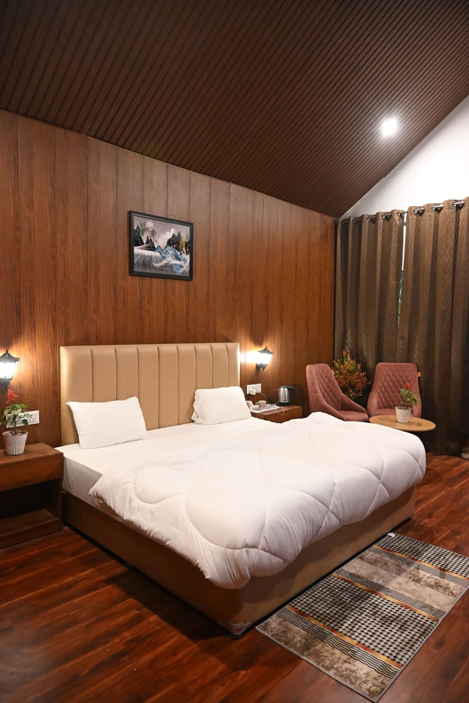 Vox Wooden Cottage | Desk, free WiFi