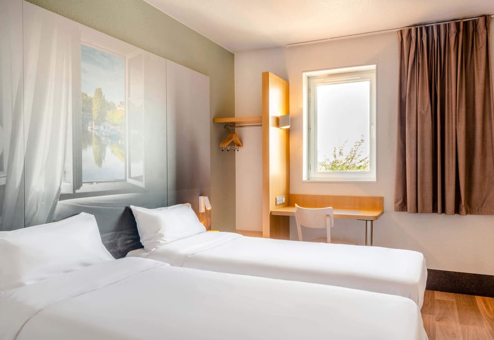 Twin Room, Non Smoking | Premium bedding, desk, soundproofing, free WiFi