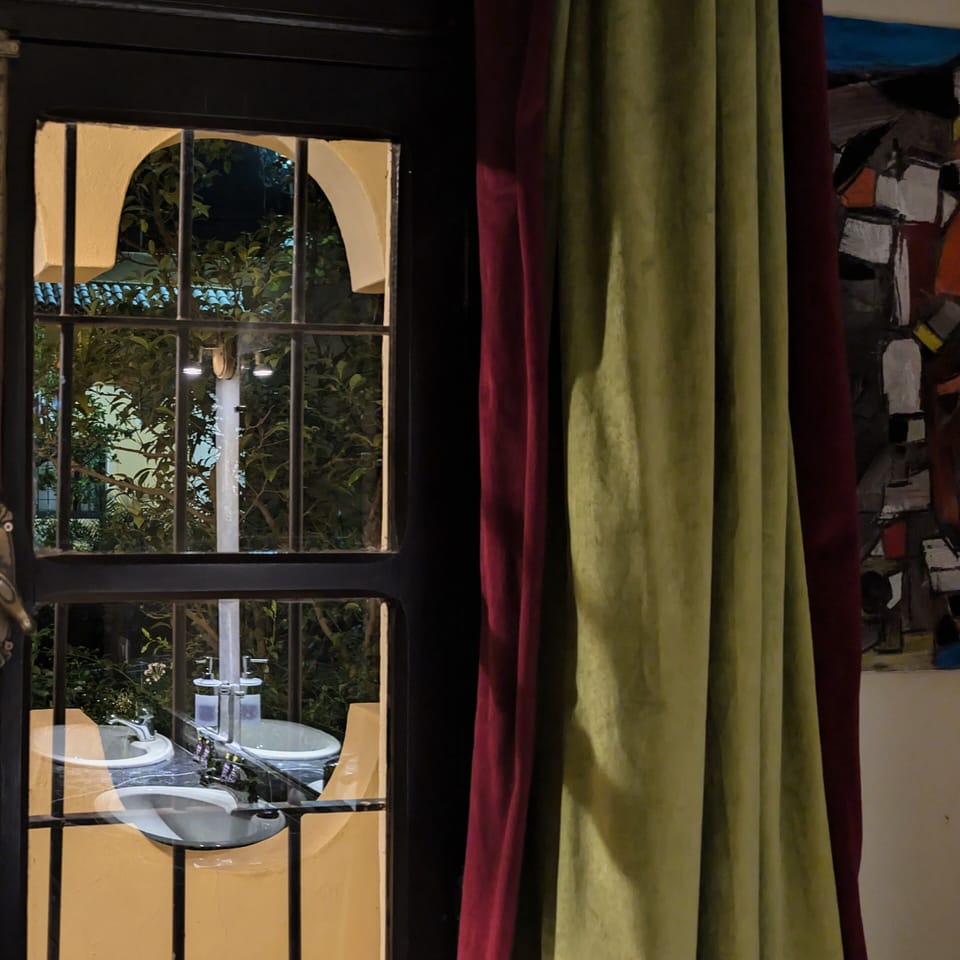 Comfort Chalet, Private Bathroom, Garden View | Bathroom | Shower, free toiletries, towels, soap