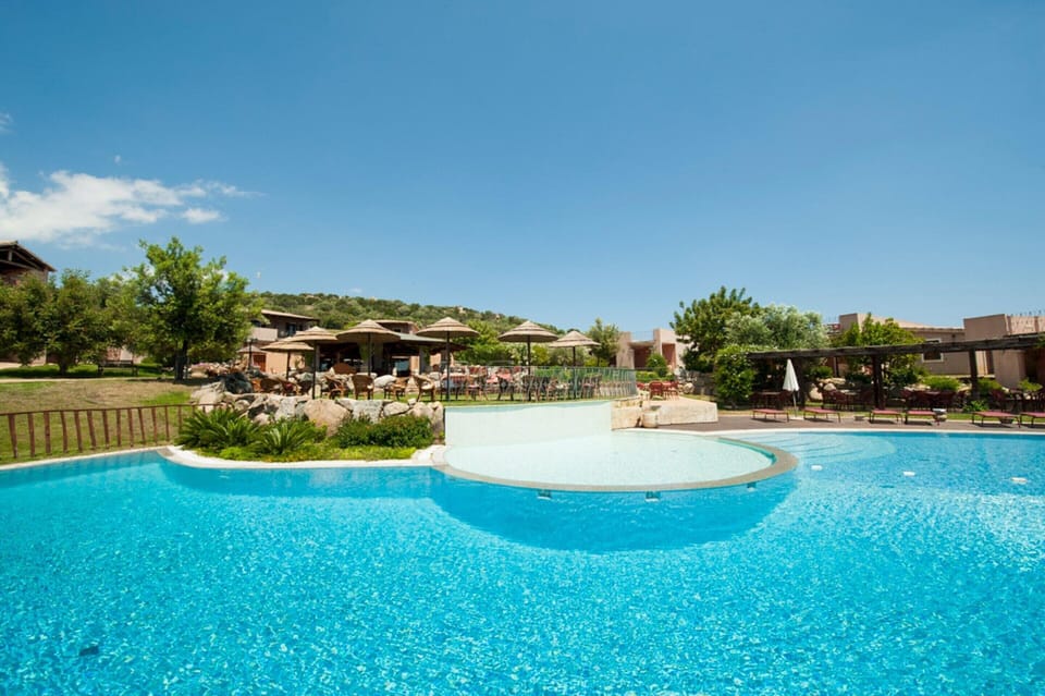 Apartment | Pool | Outdoor pool