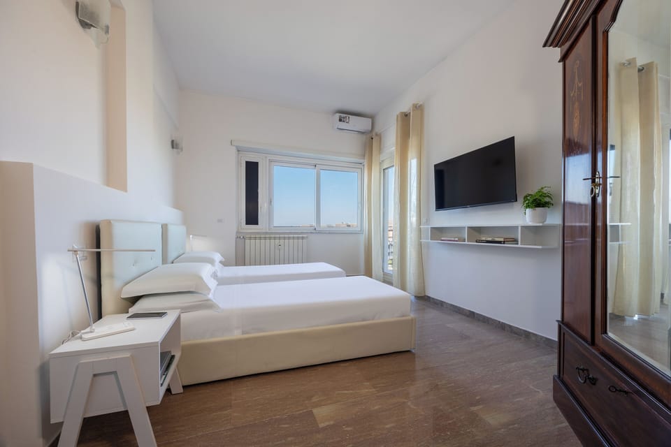 Superior Double Room, City View | Desk, iron/ironing board, free WiFi, bed sheets
