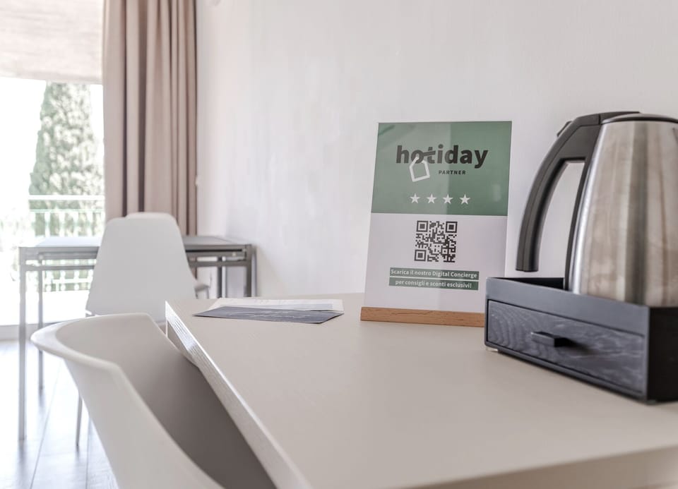 Apartment, Balcony | In-room safe, desk