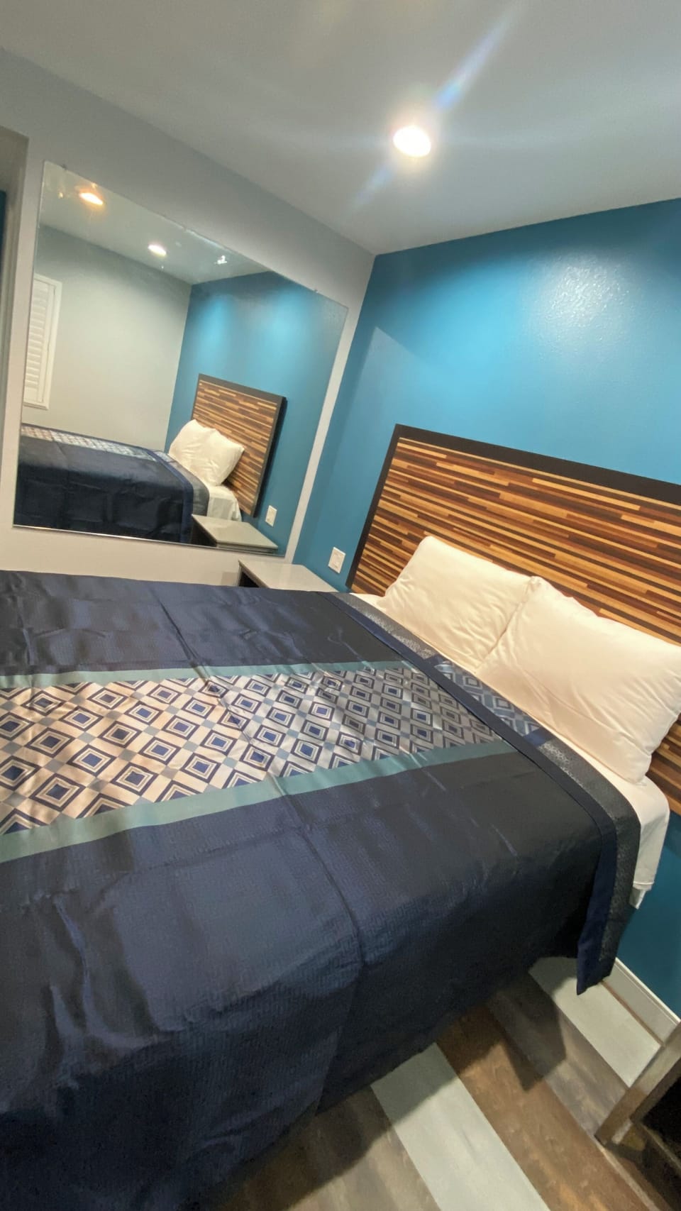 Basic Single Room | Free WiFi, bed sheets