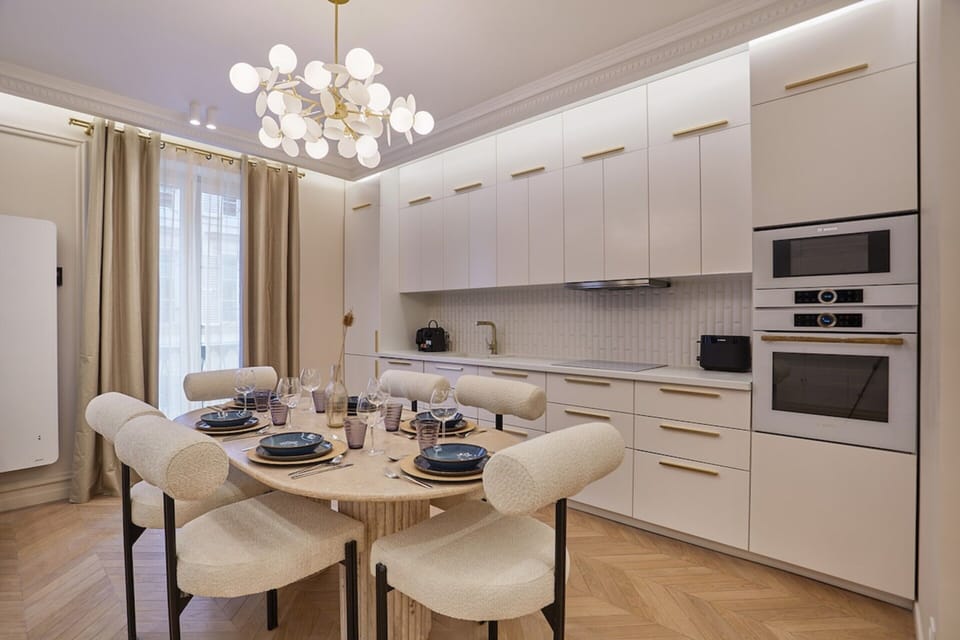 Apartment | Dining