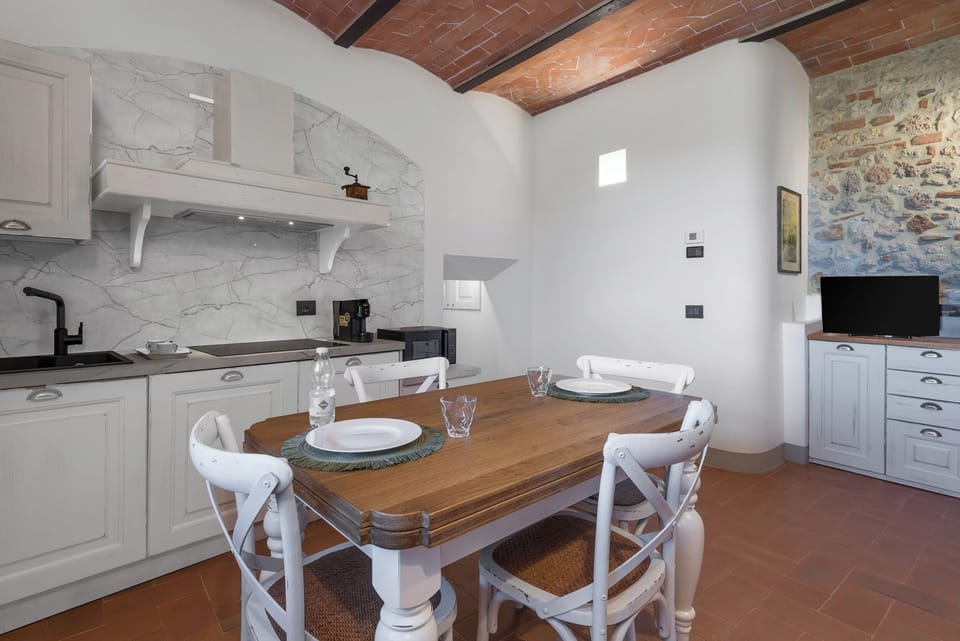 Apartment, Hill View | Private kitchen | Fridge, microwave, stovetop, dishwasher