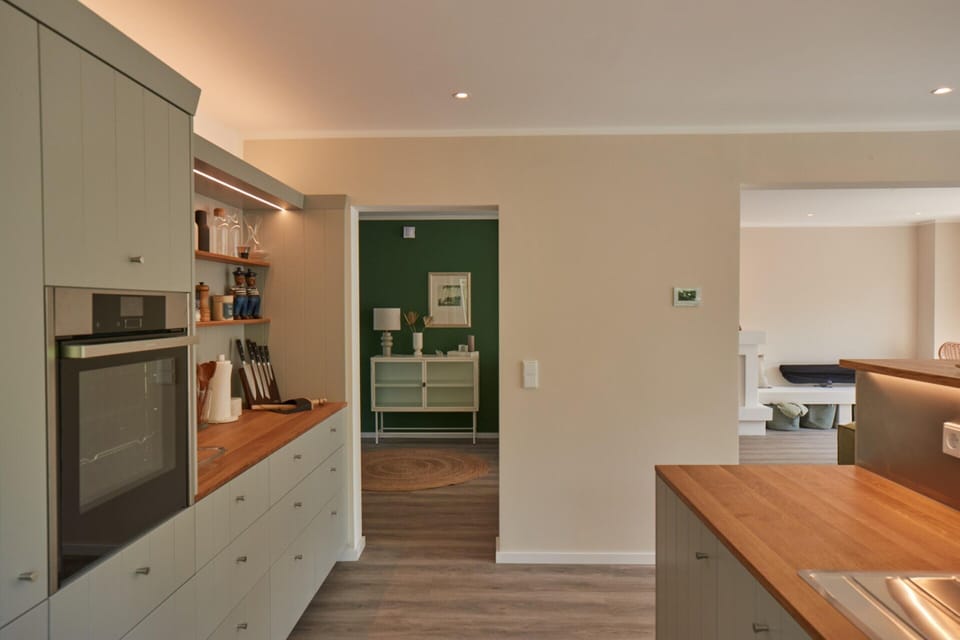 House | Private kitchen | Cookware/dishes/utensils