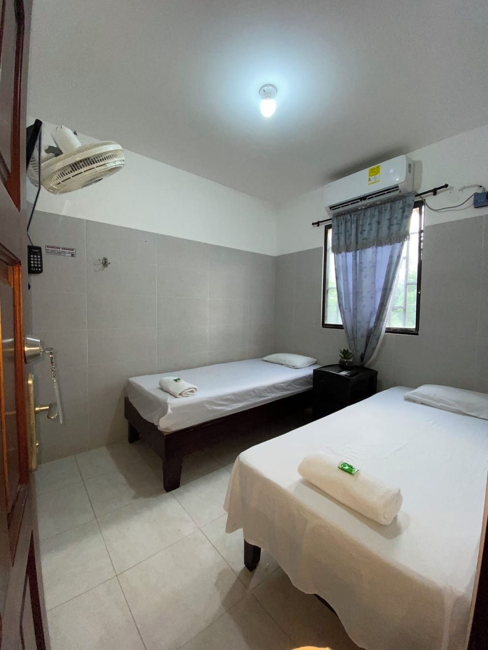 Twin Room | Iron/ironing board (on request), WiFi (free)