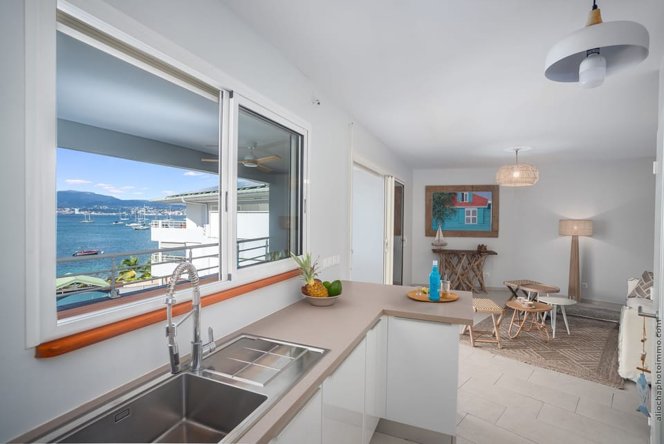 Deluxe Apartment, Non Smoking | Private kitchen | Full-size fridge, microwave, stovetop, dishwasher