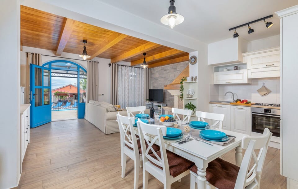 Villa | Private kitchen | Electric kettle