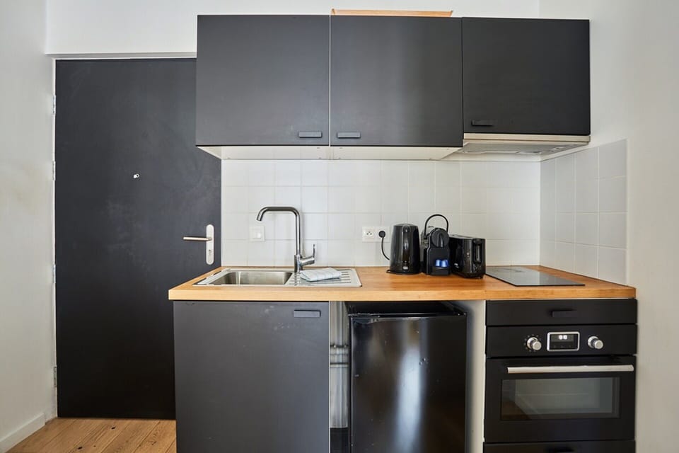 Apartment | Private kitchen | Coffee/tea maker, fridge, microwave, stovetop
