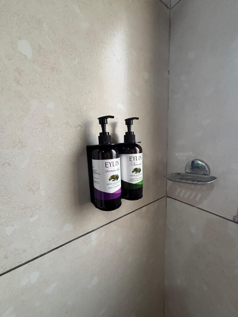 Superior Room | Bathroom | Shower, towels, soap, shampoo