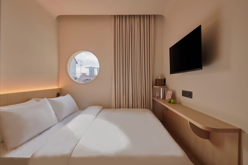 Double Room, Non Smoking, City View | In-room safe, WiFi (free), bed sheets