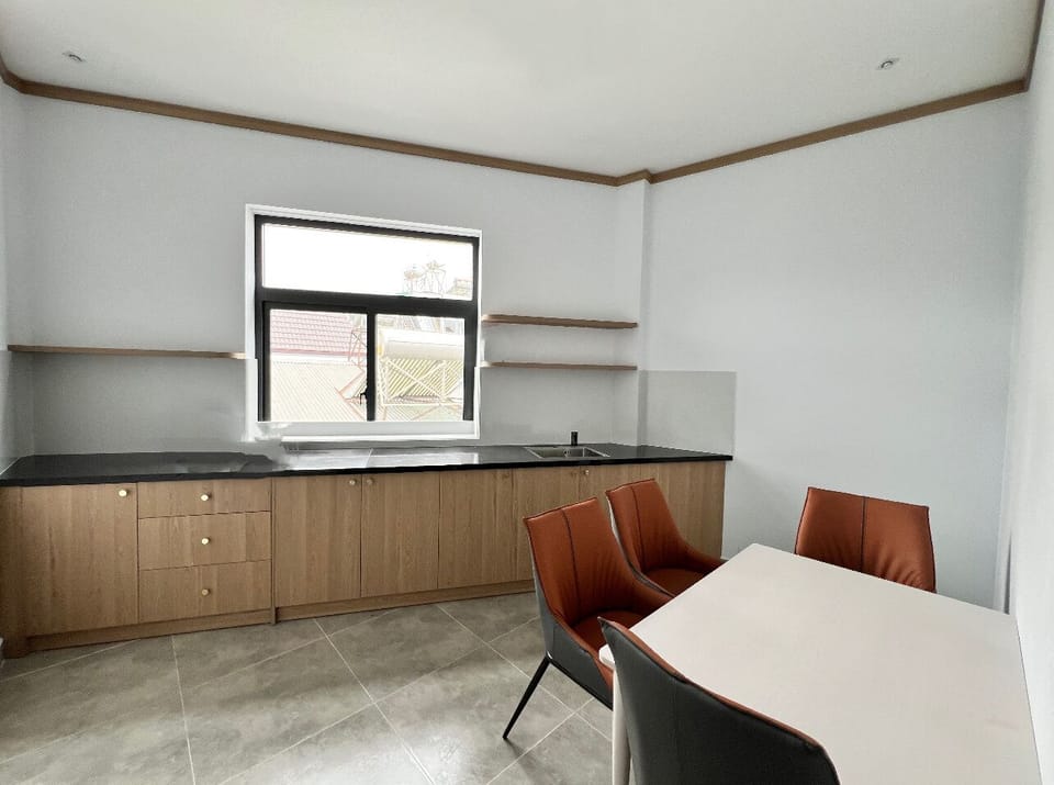 Luxury Apartment, Balcony, City View | Private kitchen | Fridge, stovetop, cookware/dishes/utensils