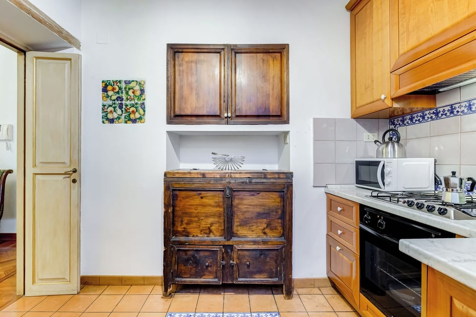 Apartment, 2 Bedrooms, Kitchen, City View | Private kitchen | Full-size fridge, microwave, oven, stovetop