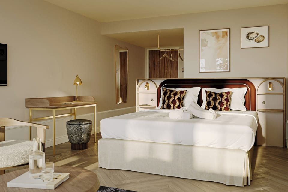 Superior Double Room, Sea View | Desk, laptop workspace, blackout drapes, iron/ironing board