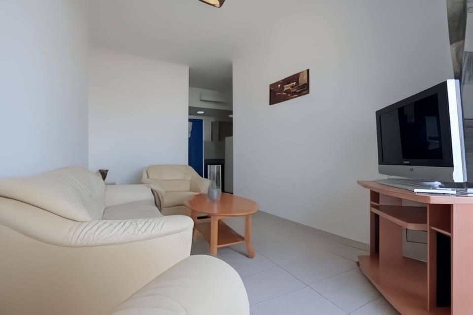 Apartment, Balcony | In-room safe, desk, soundproofing, free WiFi