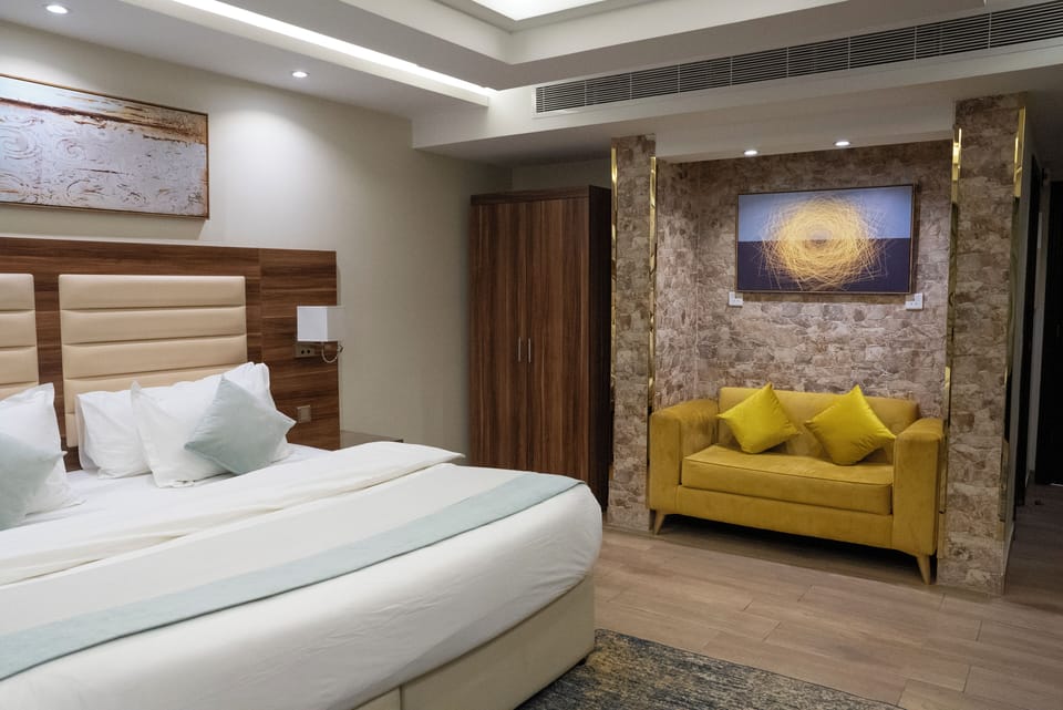 Deluxe Double Room, 1 King Bed | Egyptian cotton sheets, premium bedding, down comforters, pillowtop beds