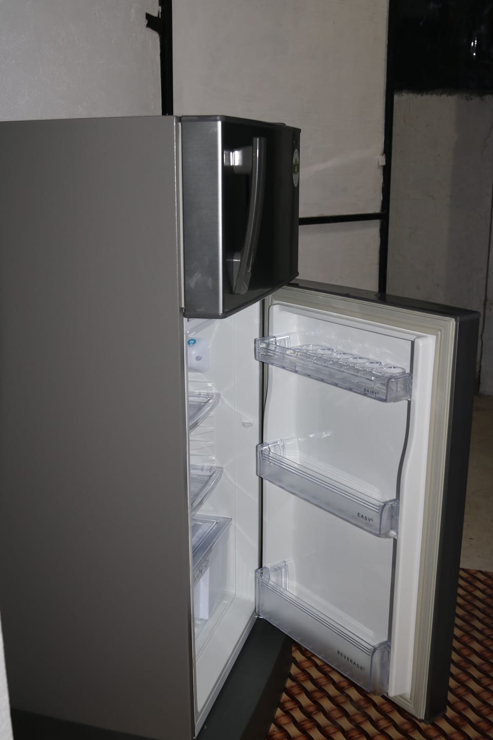 Deluxe Apartment, 2 Bedrooms, Non Smoking | Private kitchen | Full-size fridge, stovetop, cookware/dishes/utensils