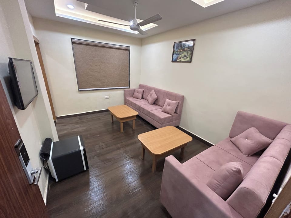 Desk, iron/ironing board, free WiFi