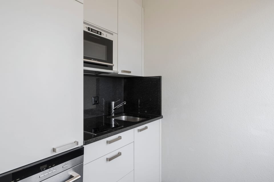 Standard Double Room | Private kitchen | Fridge, microwave, oven, stovetop