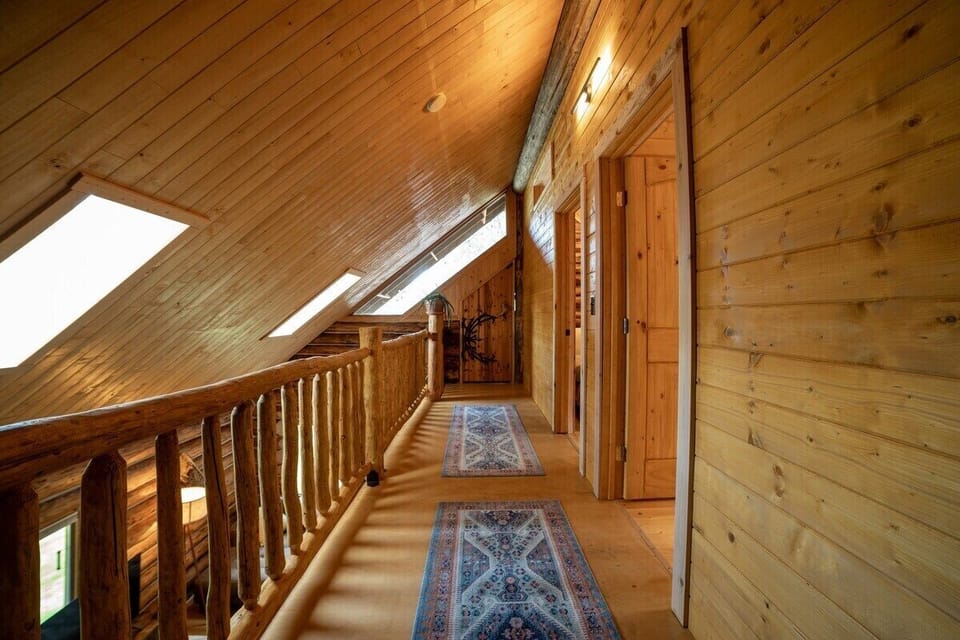 House, Private Bathroom, River View (The Airstrip) | Interior
