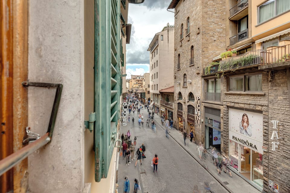 Apartment, Balcony | Street view