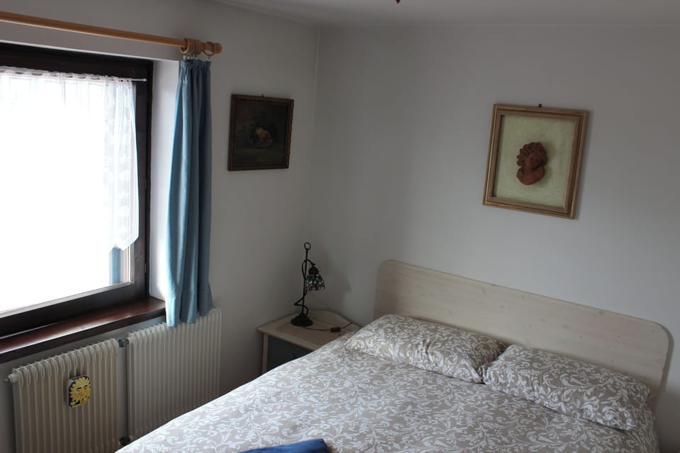 Apartment | 1 bedroom, iron/ironing board, bed sheets