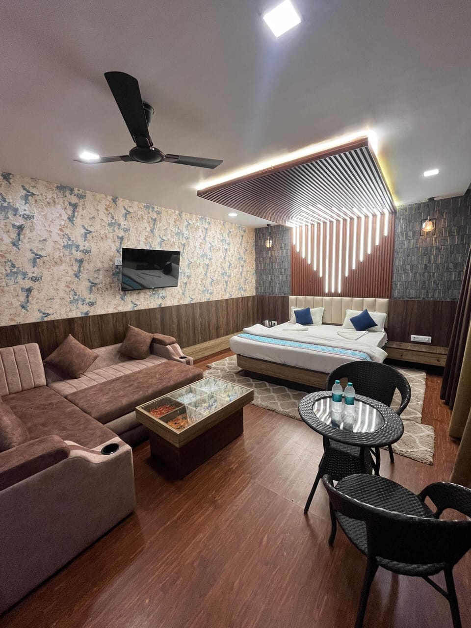 Royal Suite, Balcony, River View | Soundproofing, free WiFi