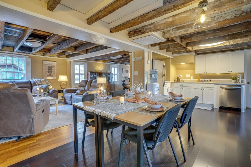 House (2 Bedrooms) | Interior
