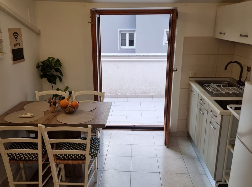 Apartment (One Bedroom Apartment with Balcony an) | Private kitchen | Fridge
