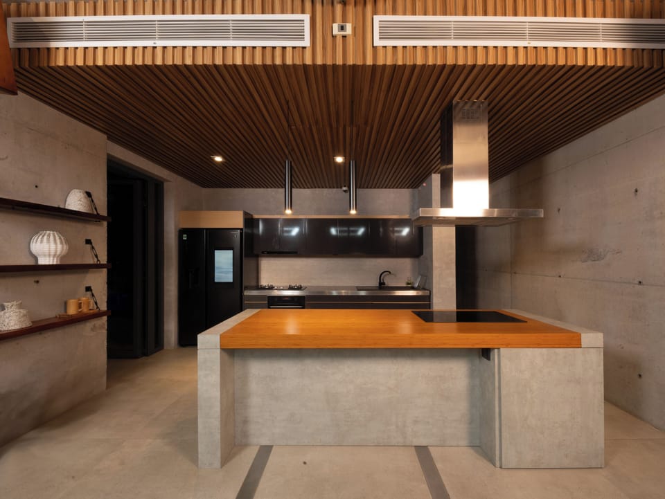 Flat-screen TV, fireplace