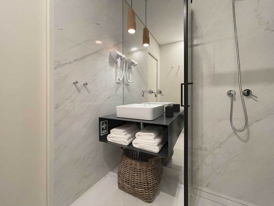 Essência Portuense Studios Bed and Breakfast in Porto