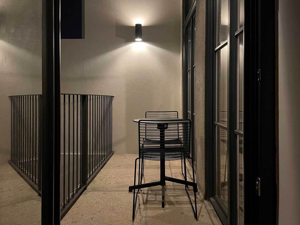 Executive Condo, 2 Twin Beds, Garden View | Balcony