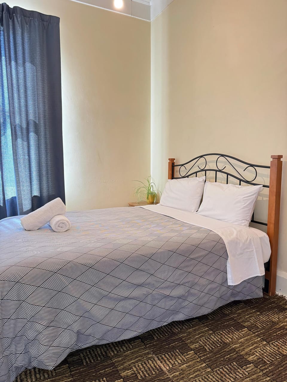 Double Room | WiFi (free)