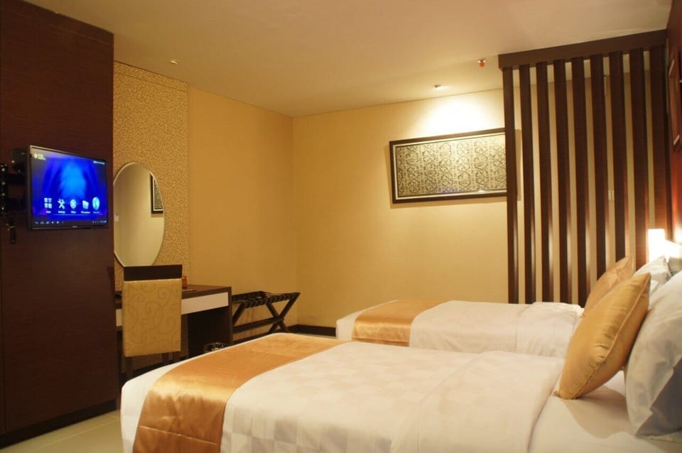Superior Twin Room | In-room safe, desk, laptop workspace, iron/ironing board
