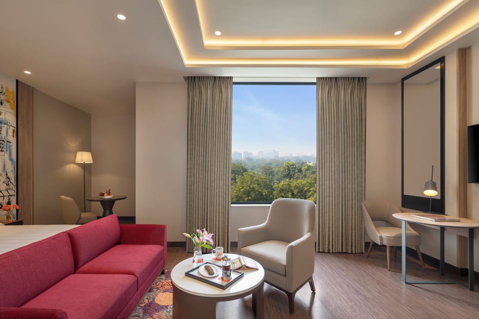 Premium bedding, in-room safe, individually furnished, desk