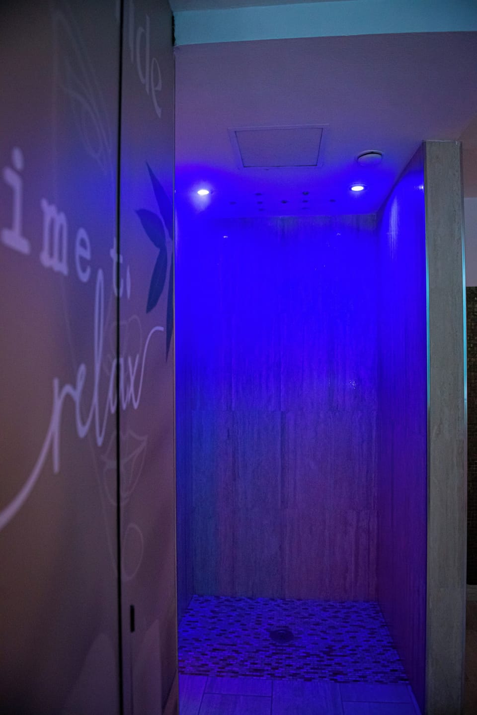 Couples treatment rooms, Turkish bath, body treatments, aromatherapy