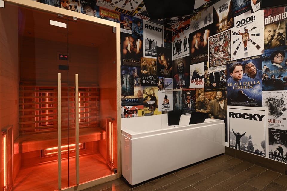 Studio Suite, Balcony, Pool View | Premium bedding, pillowtop beds, minibar, desk