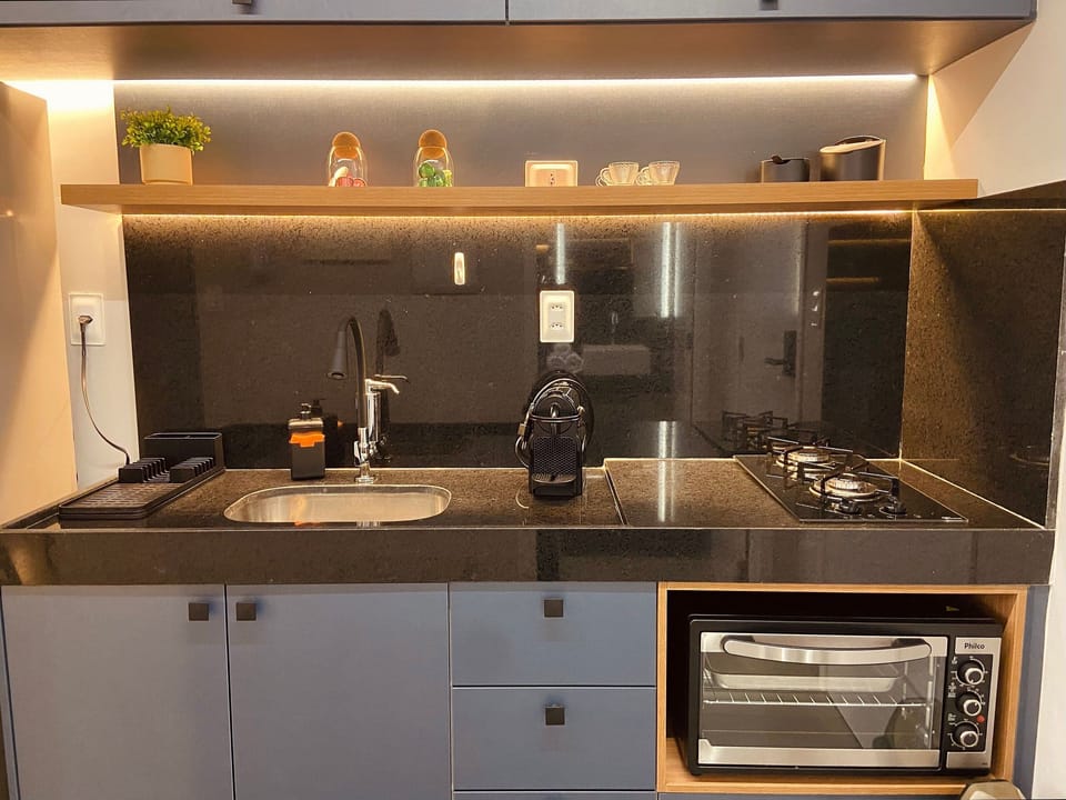 Apartment | Private kitchen | Fridge, microwave, oven, stovetop