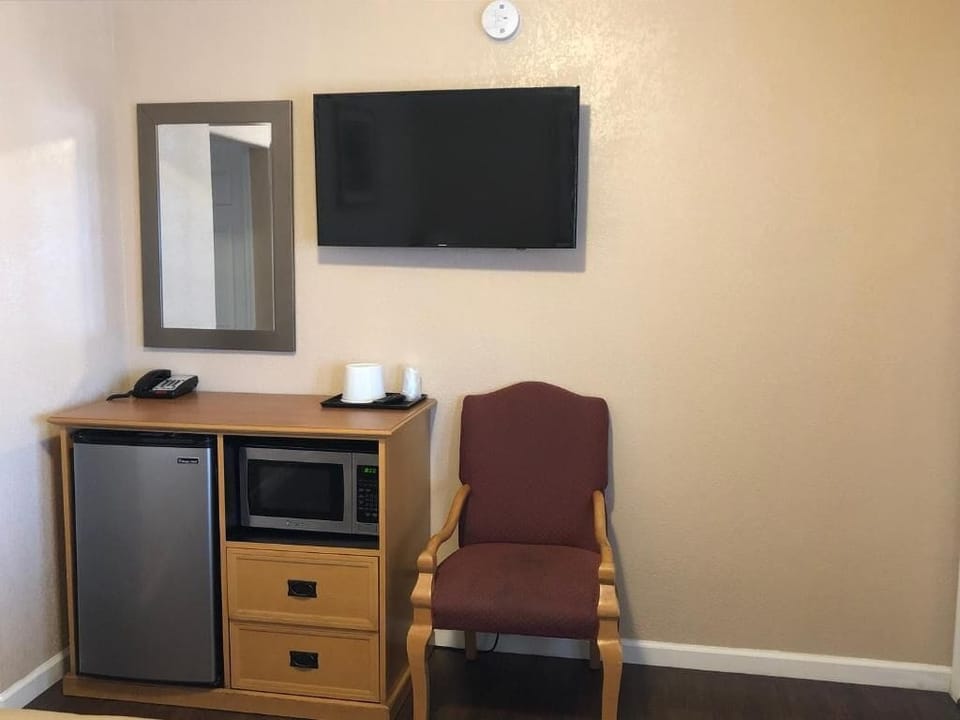 Single Room, Non Smoking | WiFi (free)