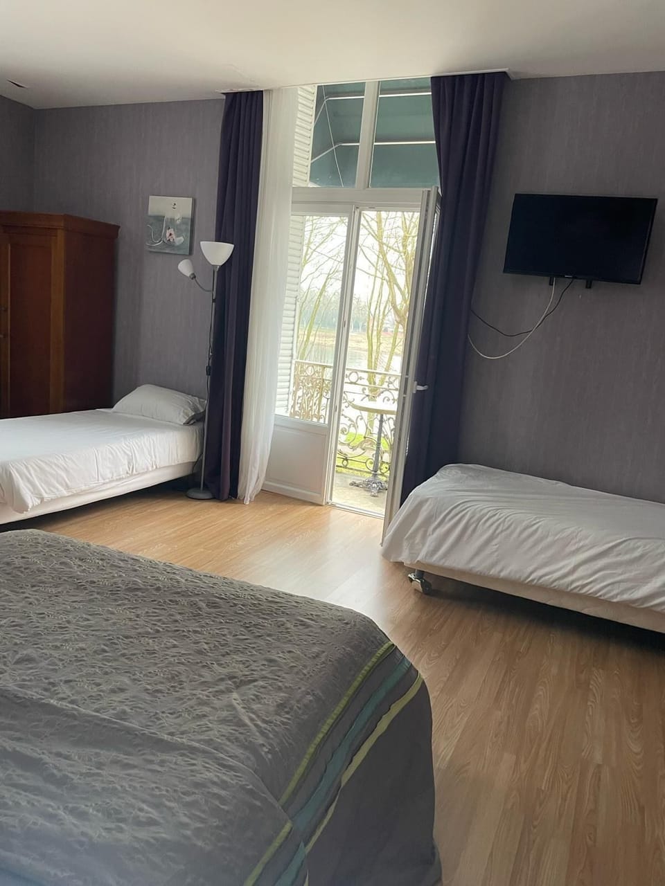 Comfort Quadruple Room | Desk, laptop workspace, soundproofing, free WiFi