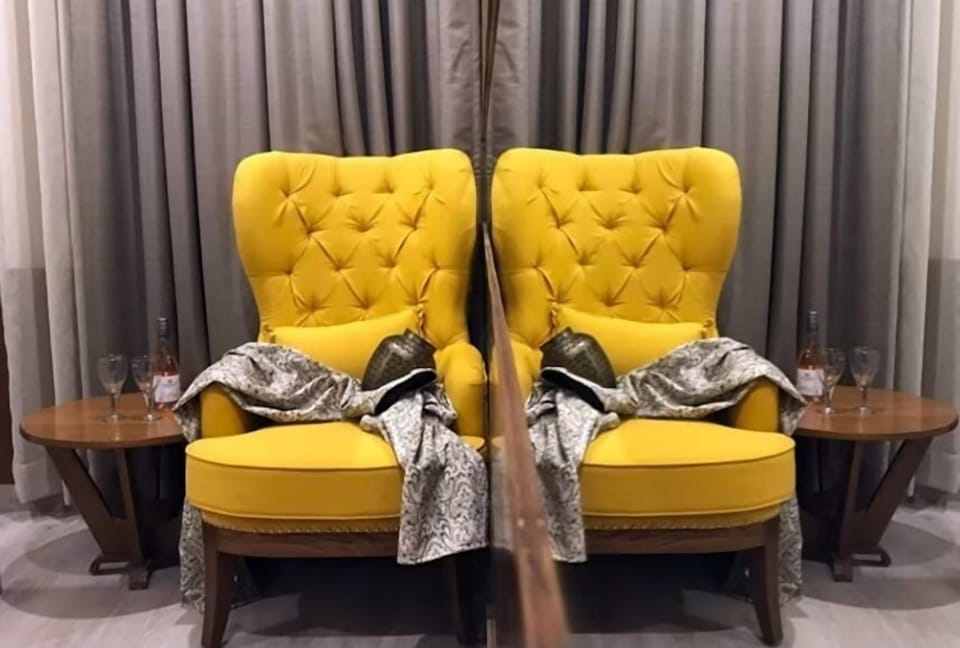Signature Room