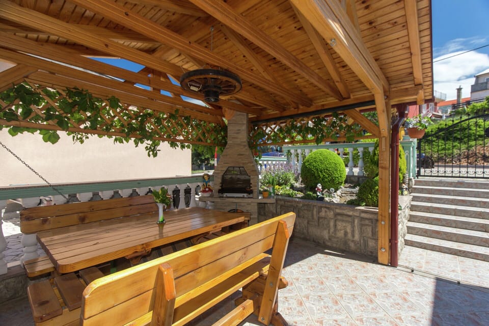 Apartment | Garden